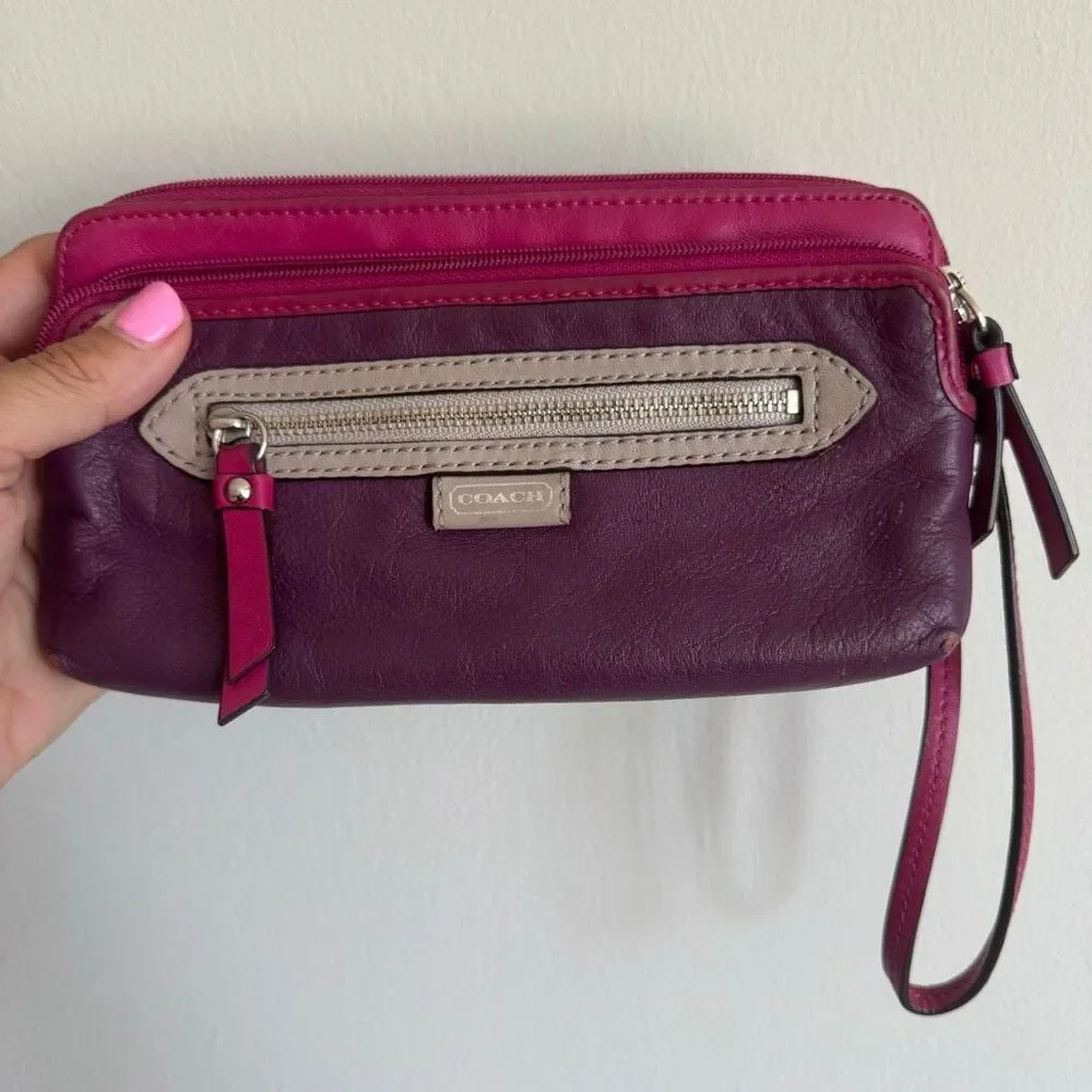Coach Daisy Spectator Leather Wallet Wristlet Purple Pink